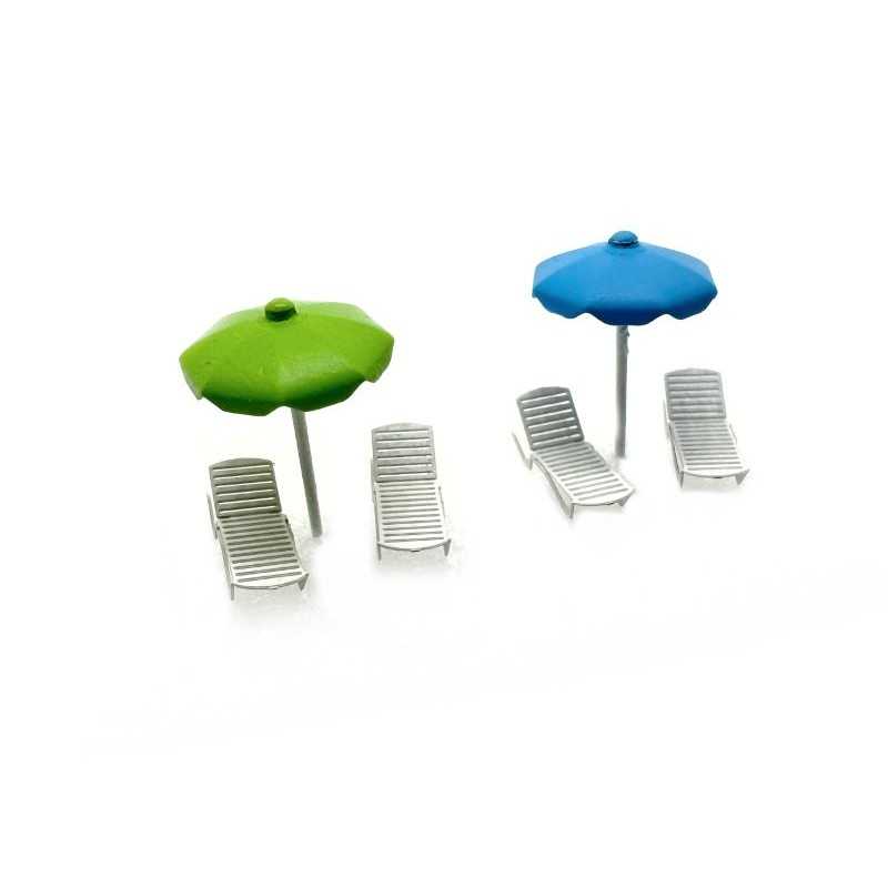 N-Train 211125 Ligstoelen met Parasols