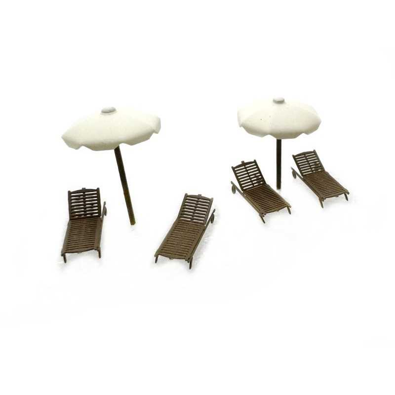 N-Train 211126 Houten ligstoelen met Parasols