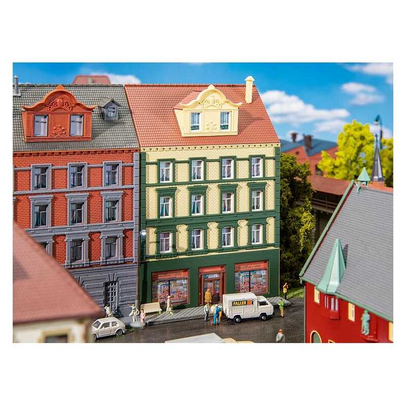 Faller 232172 Stadhuis met modelbouwwinkel